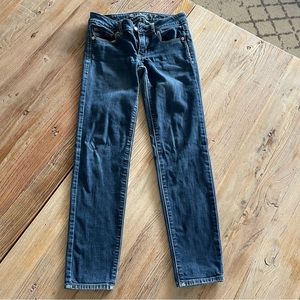 American Eagle Outfitters Skinny Straight Leg Blue Denim Jeans Sz 0
